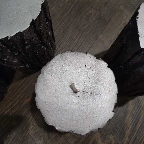 Festive tree bark textured candles, silver color, unburned - Picture 6 of 10